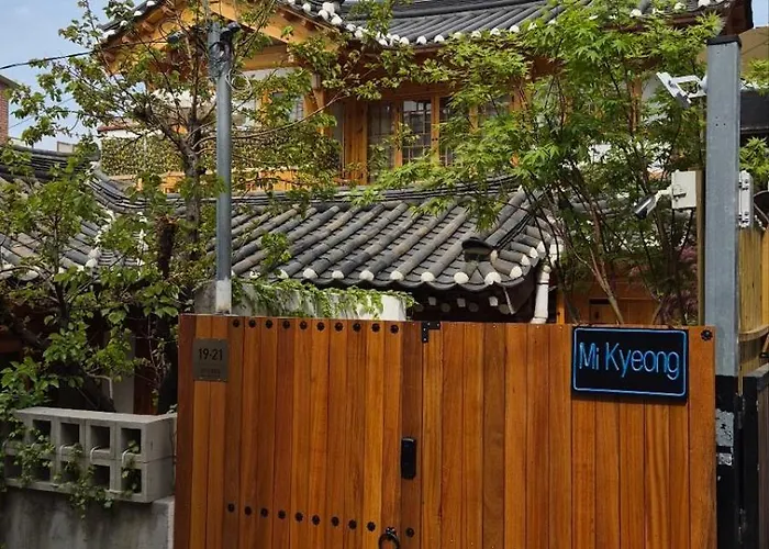 Hanok Mikyeong *