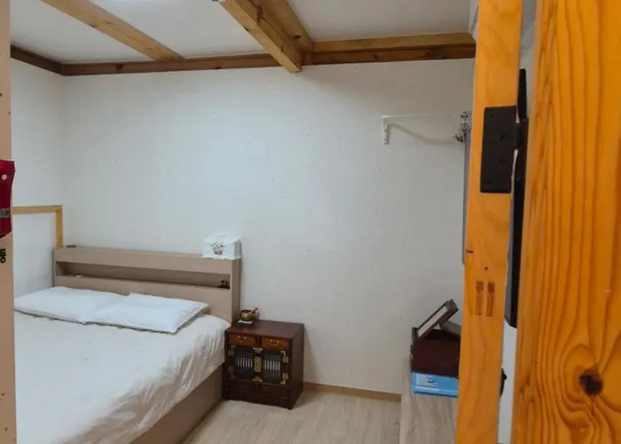Hanok Mikyeong